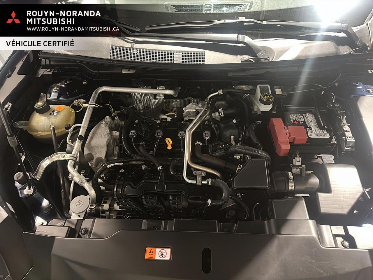 2024 Mitsubishi Outlander Blue  - photo #8