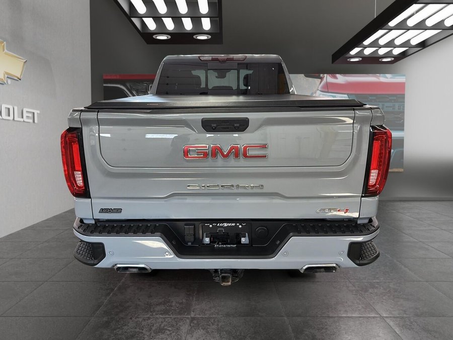 GMC Sierra 1500 AT4 cabine multiplace 4RM 157 po 2025 Gris