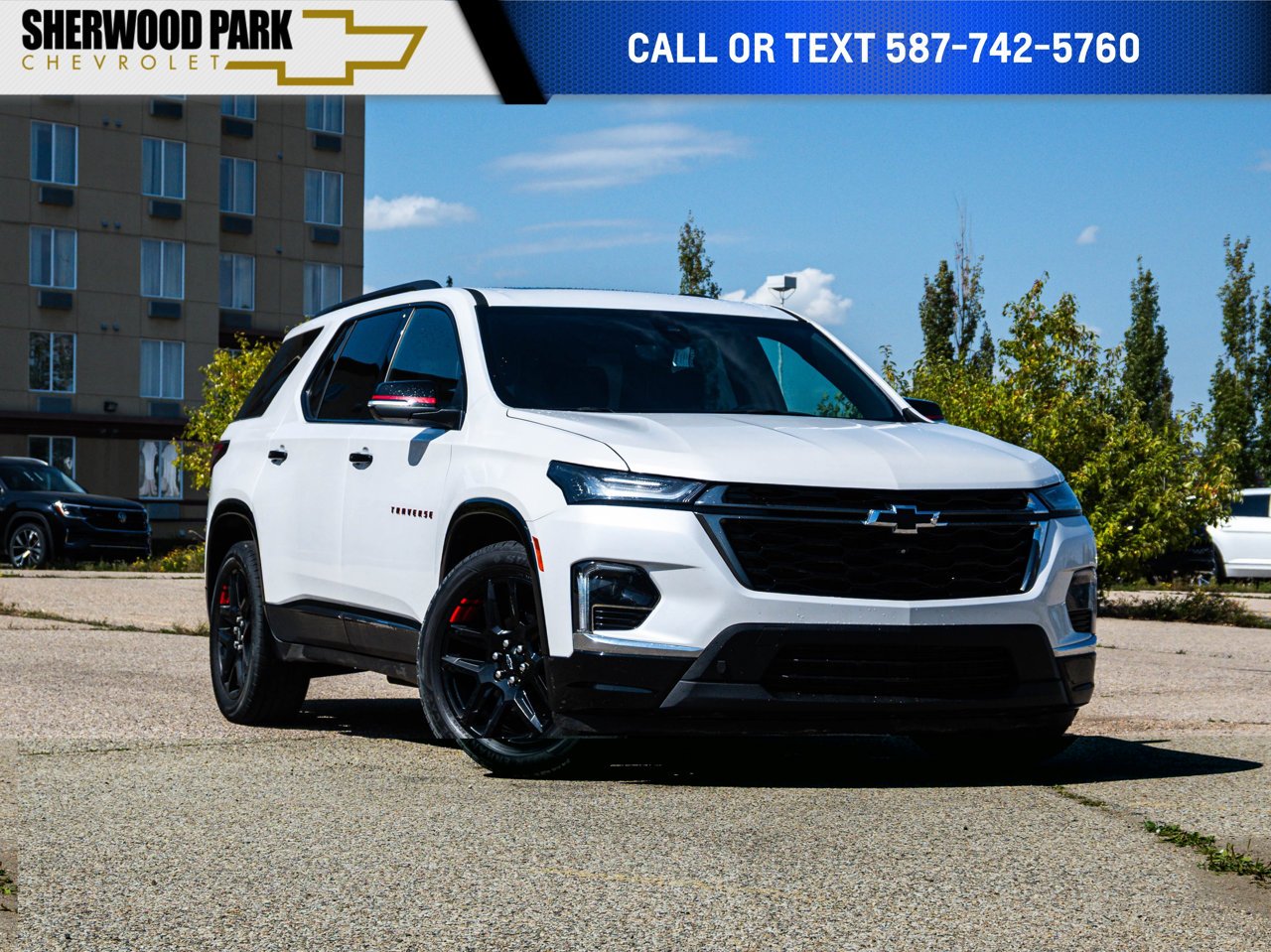 2023 Chevrolet Traverse AWD 4dr Premier White Sherwood Park - photo #0