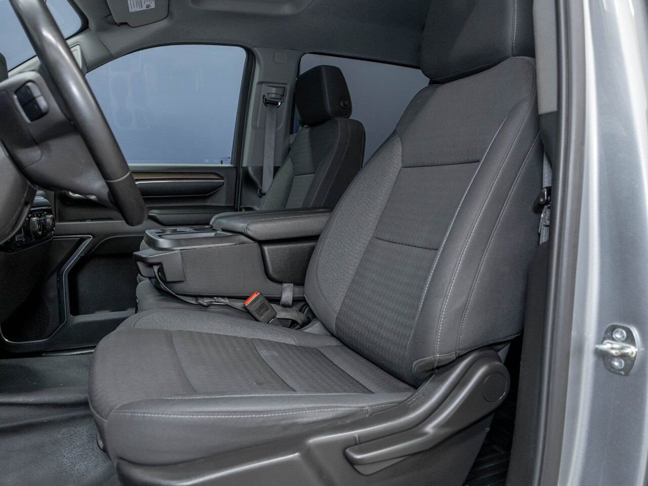 Chevrolet Silverado 2500HD LT CREW 4X4 V8 *NAV* BEDLINER CARPLAY *PNBV 9900* 2024 Gris Saint-Jérôme - photo #10