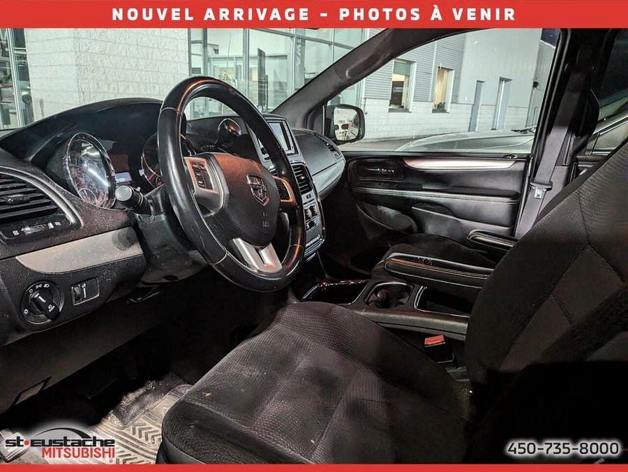 2017 Dodge Grand Caravan sxt plus Familiale 4 portes SXT-stow n go-porte coulissante électrique-bluetooth Black