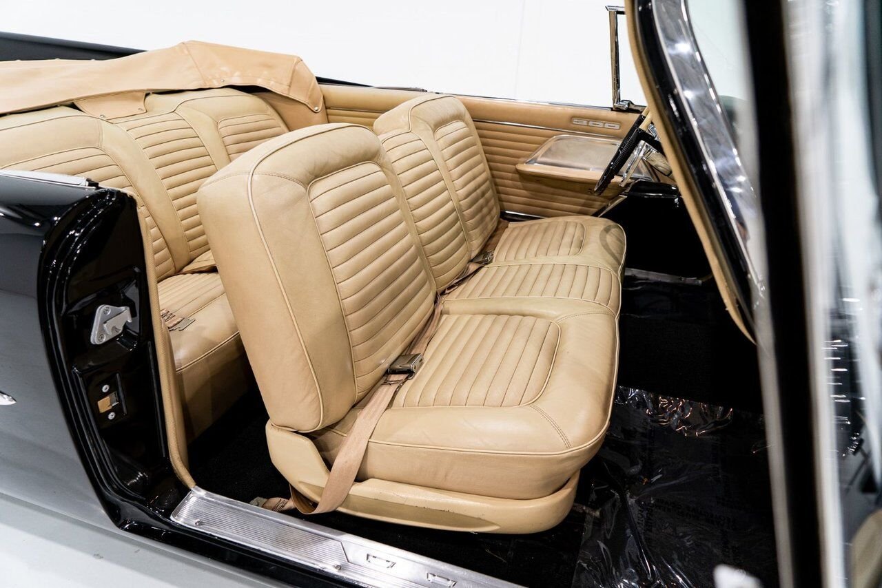 Chrysler 300C 1 of 474 convertibles produced **PRICE IN USD** 1957 Noir Montréal - photo #68