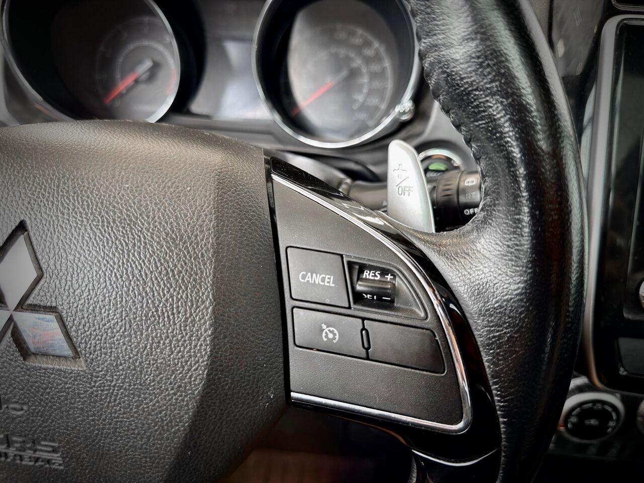 2021 Mitsubishi RVR Grey Notre-Dame-des-Prairies - photo #23
