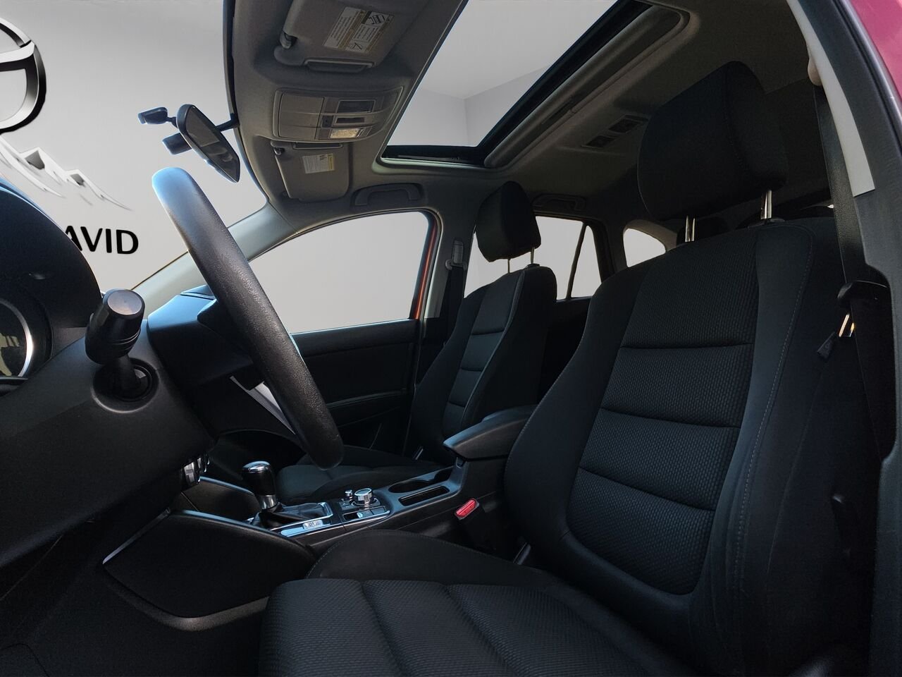 2016 Mazda CX-5 TOURING, Toit ouvrant électrique, sièges avant chauffants, MOTEUR REMPLACÉ Red Val-David - photo #8