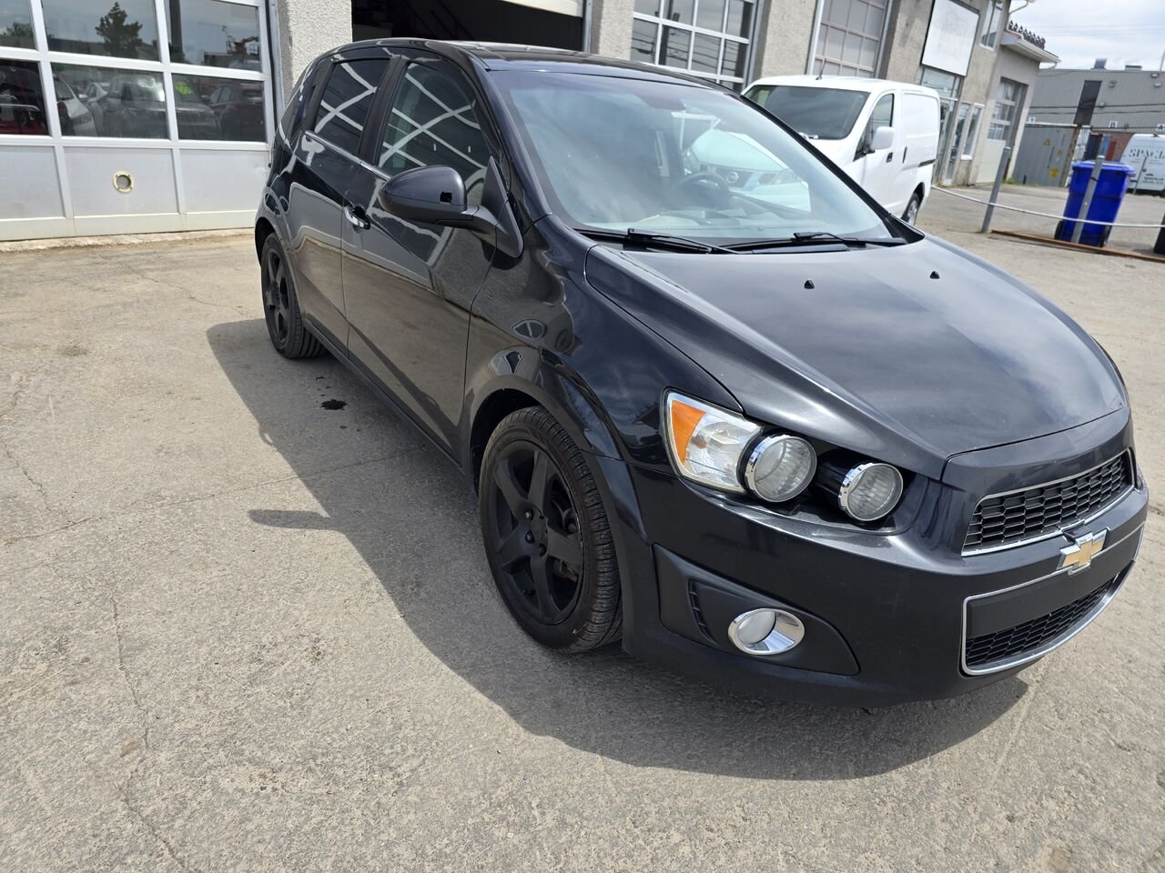 2014 Chevrolet Sonic Black  - photo #6