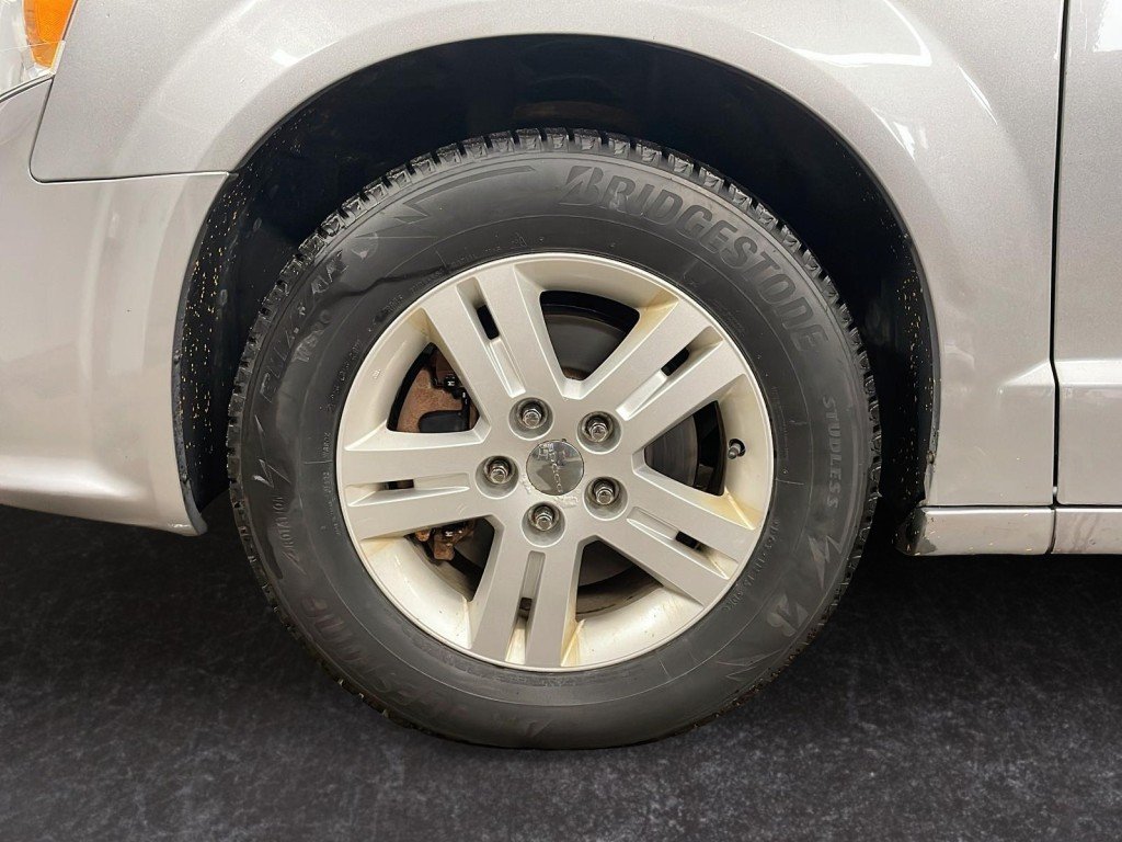 Dodge GRAND CARAVAN 2018 Gris Mont-Laurier - photo #23