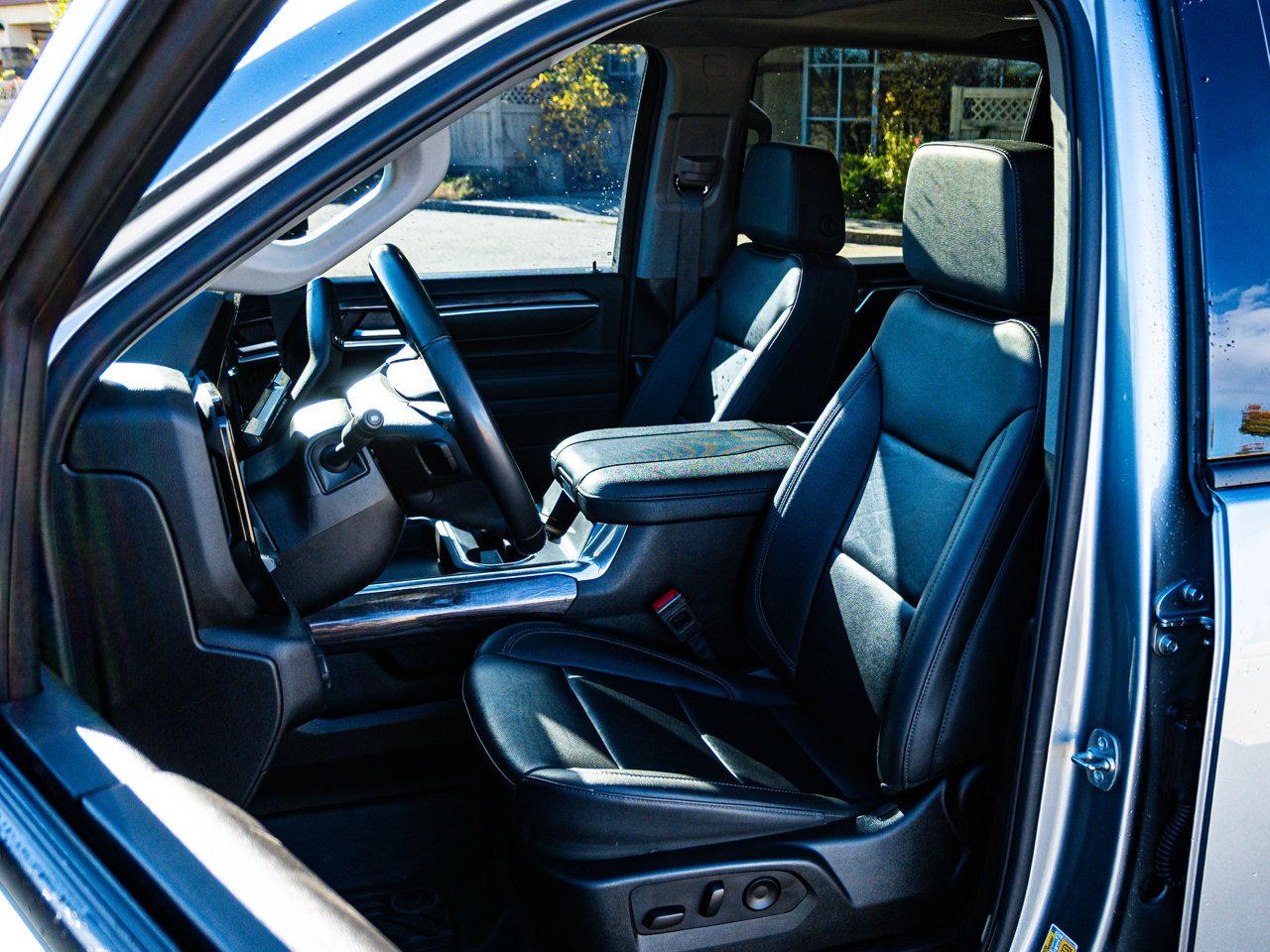 2025 Chevrolet Silverado 3500HD 4WD Crew Cab 159 LTZ Grey Sherwood Park - photo #19