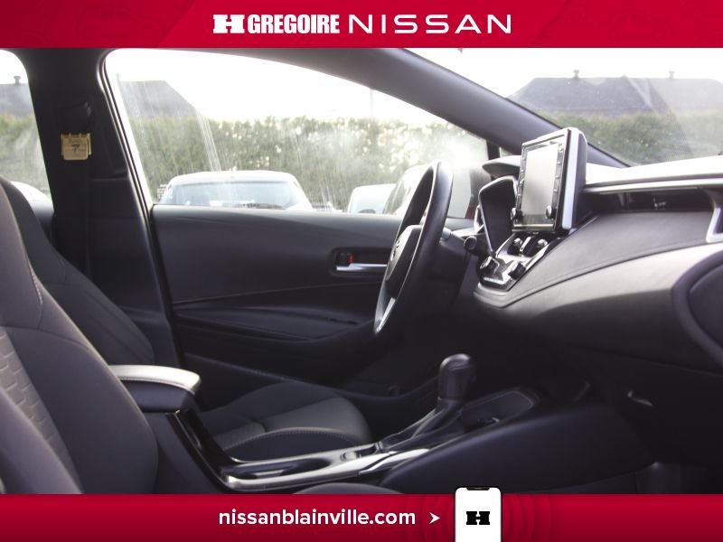2021 Toyota Corolla Red Saint-Eustache - photo #16