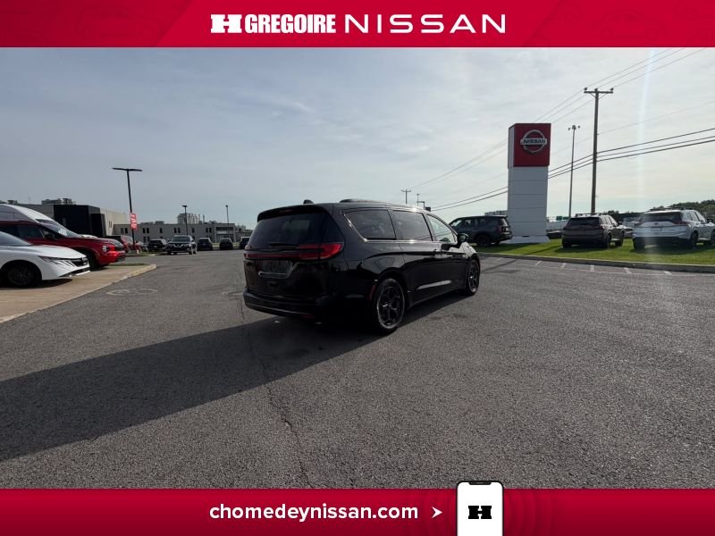 2025 Chrysler Pacifica Black Laval - photo #10