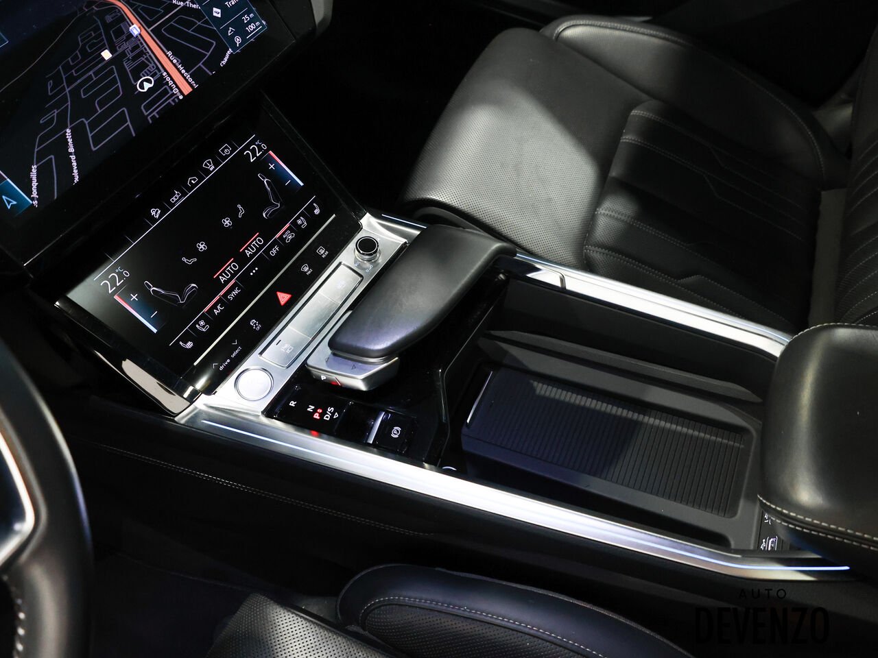 2019 Audi e-tron Black Saint-Eustache - photo #18