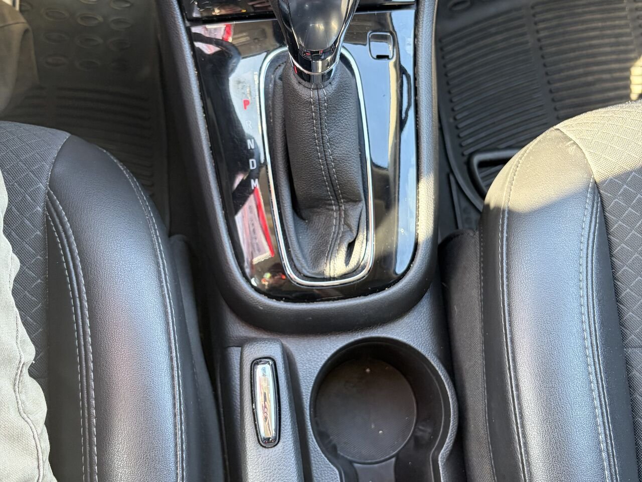 BUICK ENCORE PREFERRED Privilégiée 4 portes TI 2019 Gatineau - photo #7