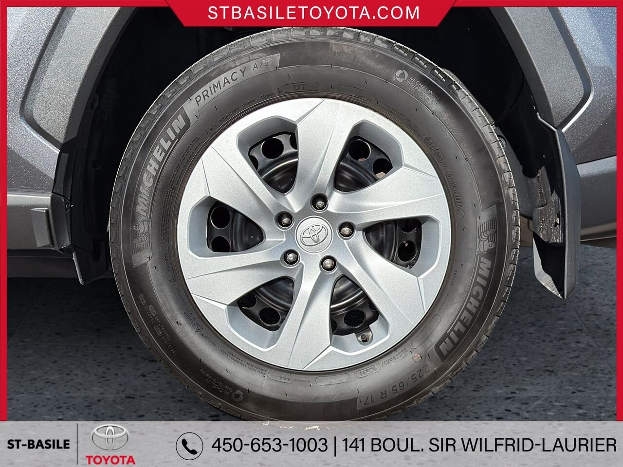 2024 TOYOTA RAV4 Grey Saint-Basile-le-Grand - photo #9