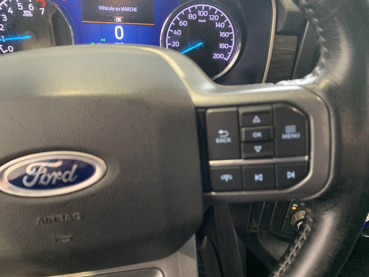 2021 Ford F-150 XLT cabine SuperCrew 4RM caisse de 6,5 pi Grey Châteauguay - photo #40