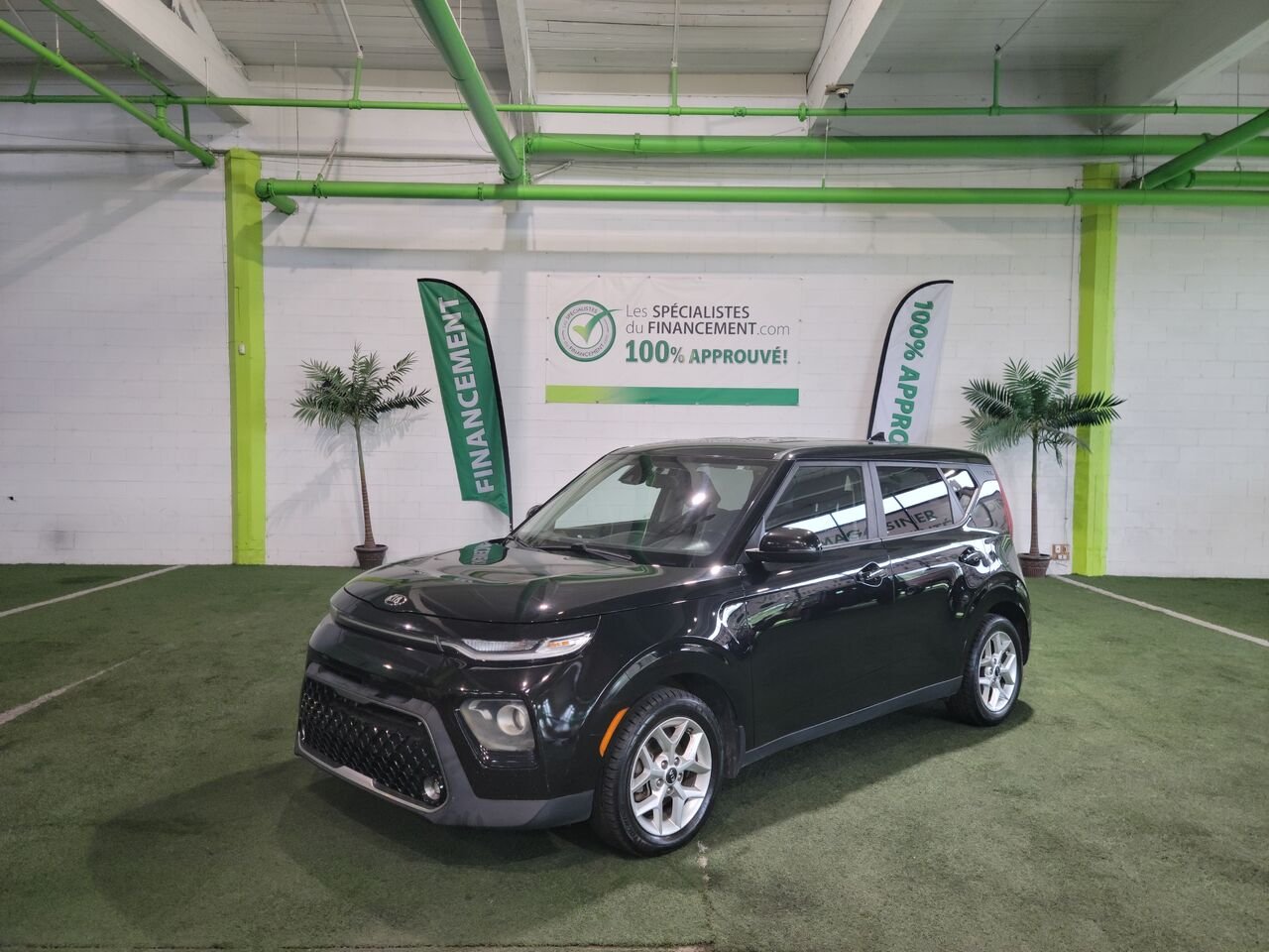 2020 Kia Soul Black  - photo #0