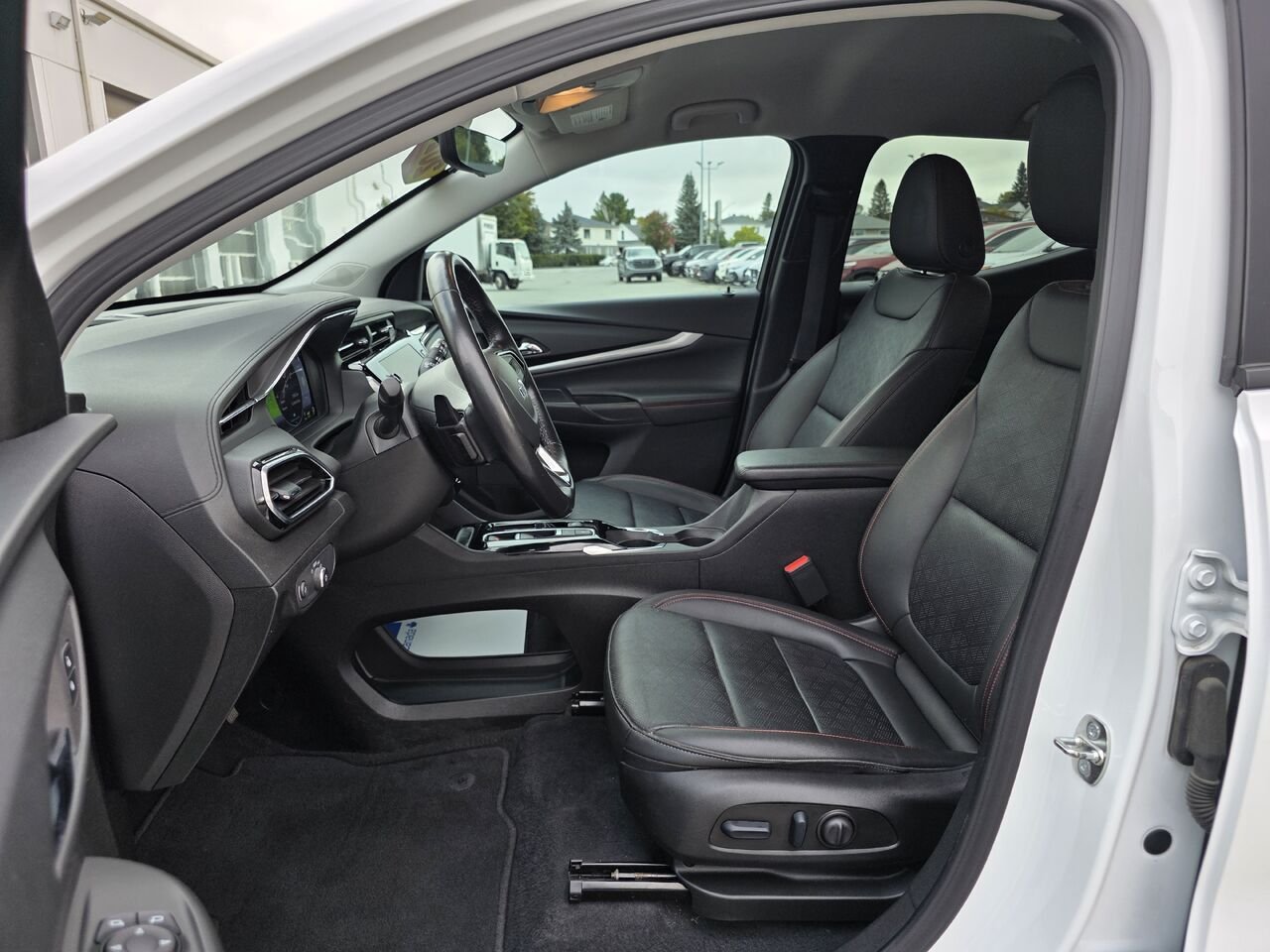 Chevrolet Bolt EUV Premier 2023 Blanc Rouyn-Noranda - photo #11