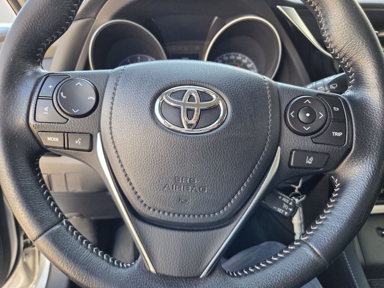 2018 Toyota COROLLA IM Silver Mont-Laurier - photo #19