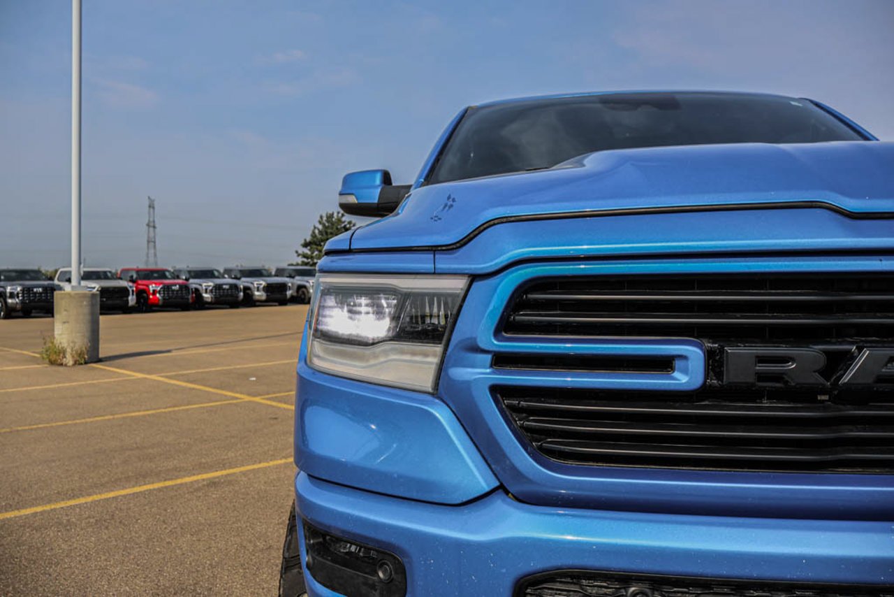 2021 Ram 1500 Sport 4x4 Crew Cab 5'7 Box Blue Sherwood Park - photo #10