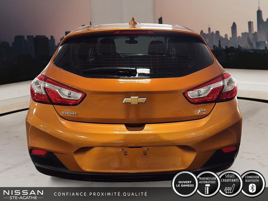 Chevrolet Cruze LT 1.4L à hayon 4 portes avec 1SD 2017 Orange