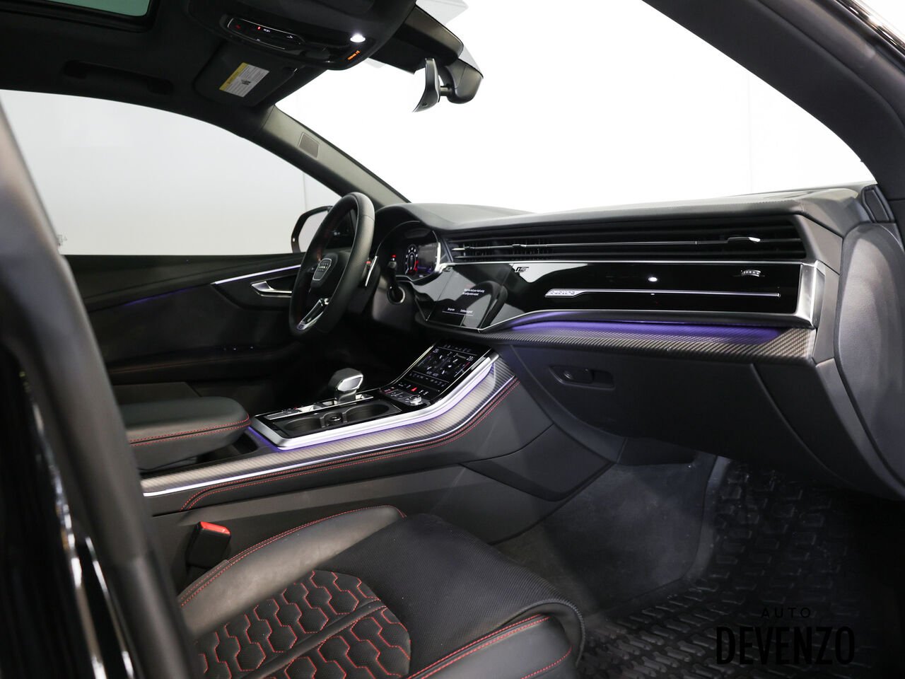 2023 Audi RS Q8 Black Saint-Eustache - photo #10