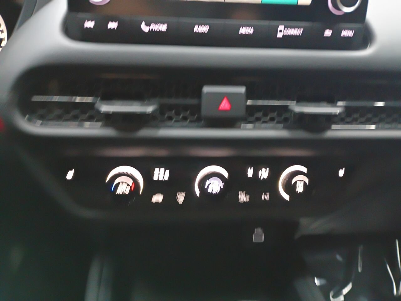 2025 Honda HR-V Silver Blainville - photo #26