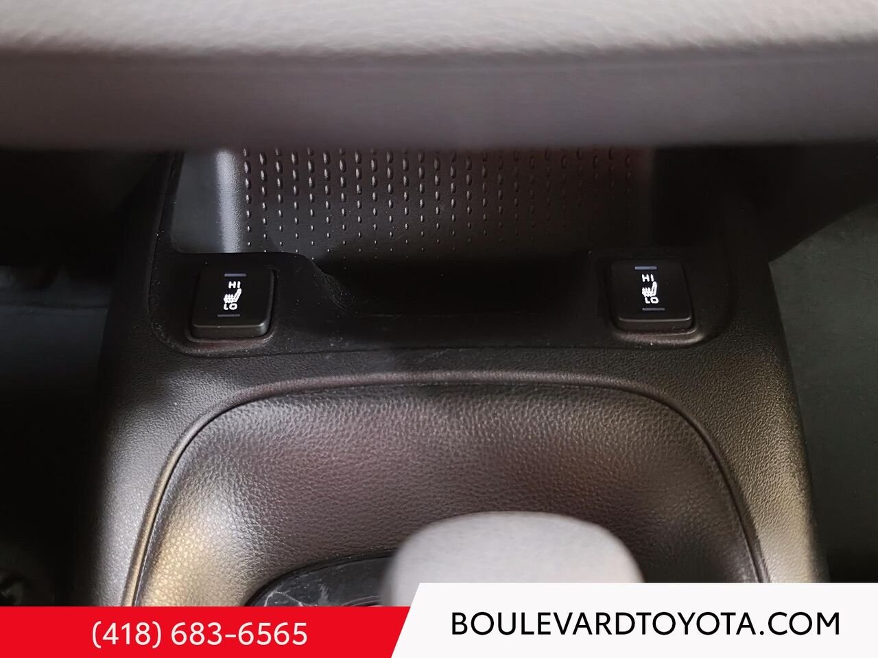2024 Toyota Corolla Hybrid 100504A-24 | LE, AWD Silver Québec - photo #12