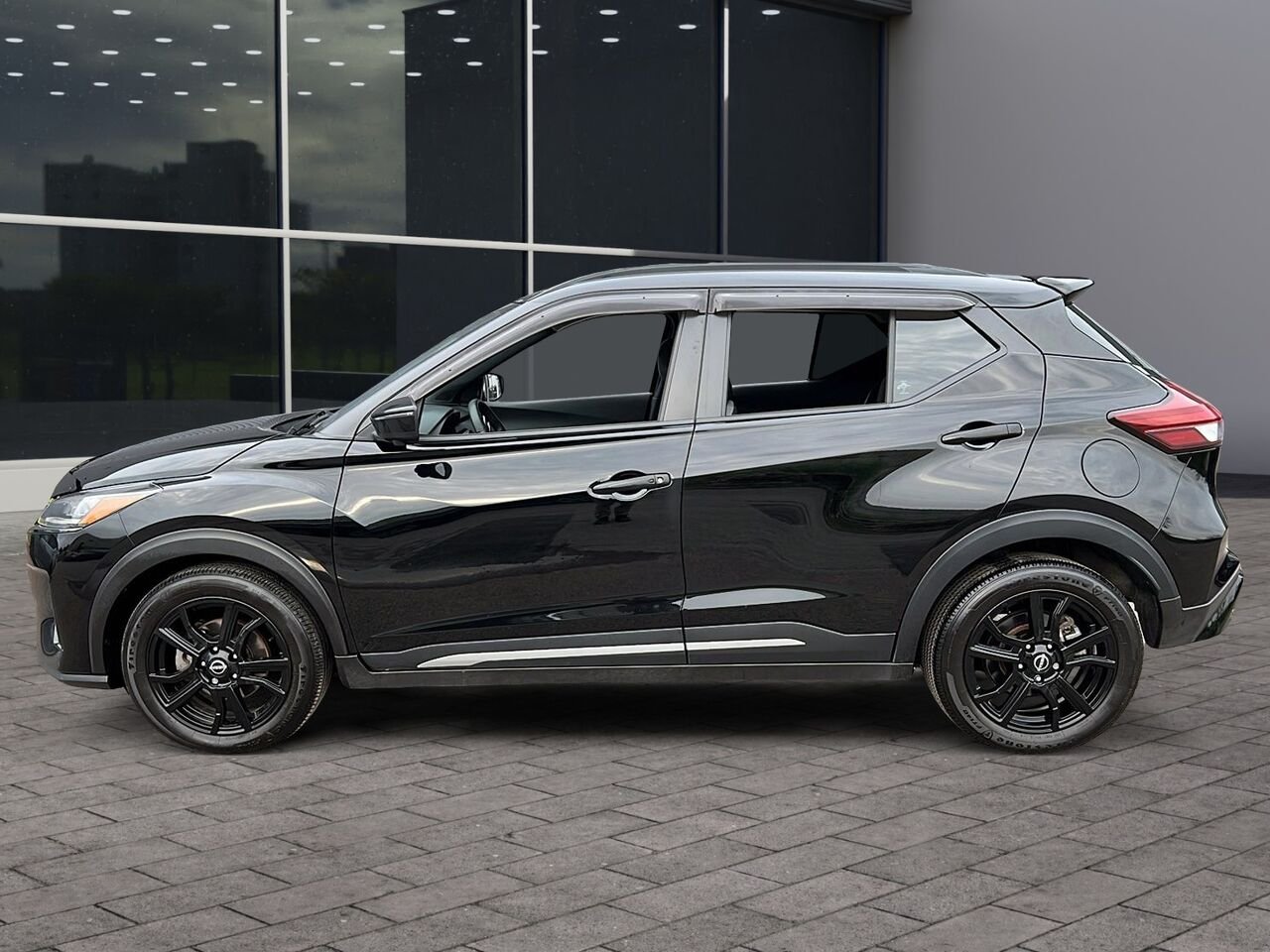 Nissan Kicks SR 2024 Noir Québec - photo #4