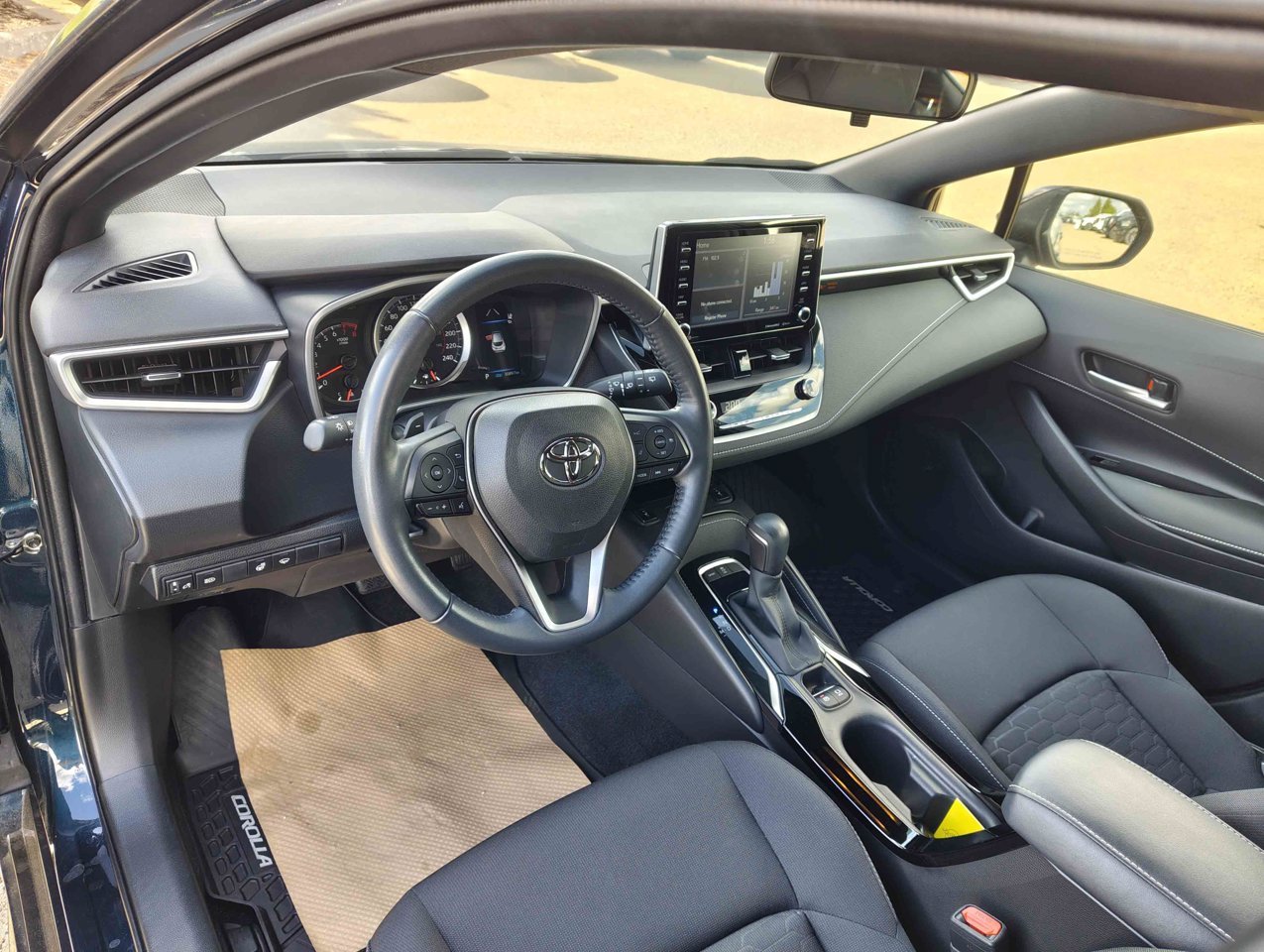 2022 Toyota Corolla Hatchback CVT | Heated Seats/Steering Wheel Blue Sherwood Park - photo #6