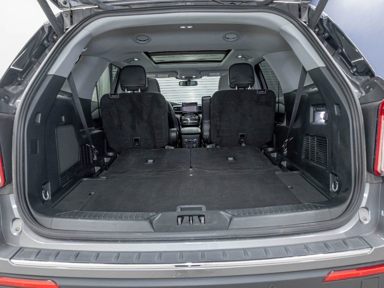 Ford Explorer LIMITED 4WD *TOIT* CUIR *CAM 360* B&O *SIEGES VENT 2023 Gris Saint-Jérôme - photo #32