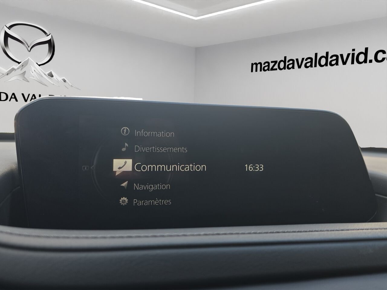 Mazda CX-30 GS TI, COMMANDE AUDIO AU VOLANT, VOLANT CHAUFFANT 2023 Gris Val-David - photo #22