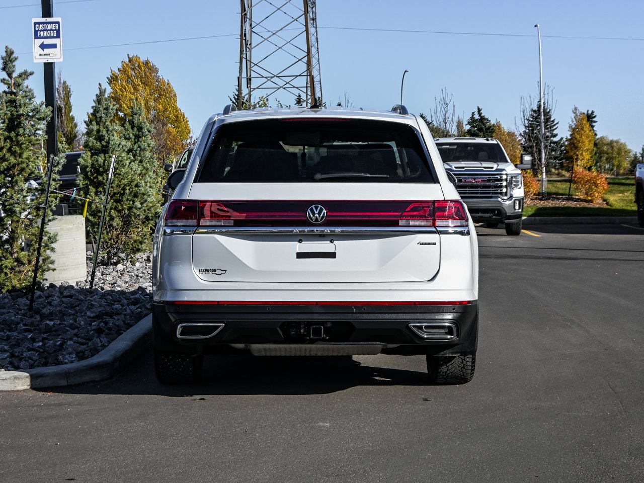 2024 Volkswagen Atlas Highline 2.0 TSI 4MOTION White Sherwood Park - photo #11