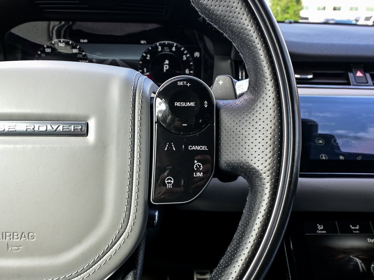 2020 Land Rover Range Rover Evoque P250 First Edition White Sherwood Park - photo #24