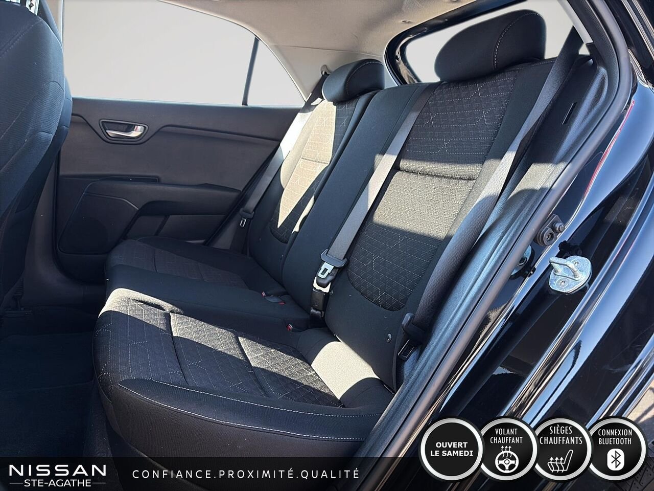 2023 Kia Rio 5 portes LX+ IVT | UN SEUL PROPRIÉTAIRE | APPLE CARPLAY | CAMÉRA DE RECUL Black Saint-Jérôme - photo #8