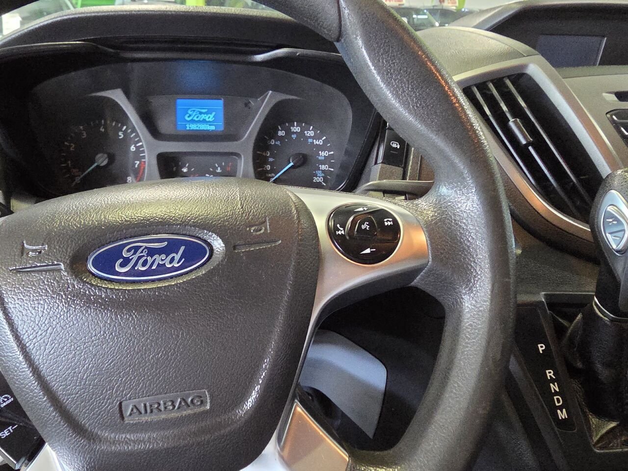 2018 Ford Transit fourgon utilitaire  - photo #13