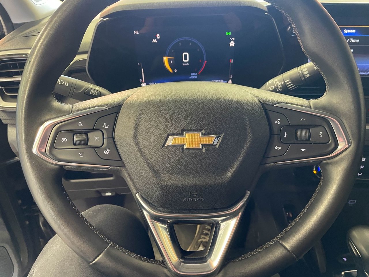 Chevrolet Trailblazer LT AWD *SIÈGES CHAUFF* CARPLAY ALERTES WIFI USB 2024 Noir Saint-Jérôme - photo #11