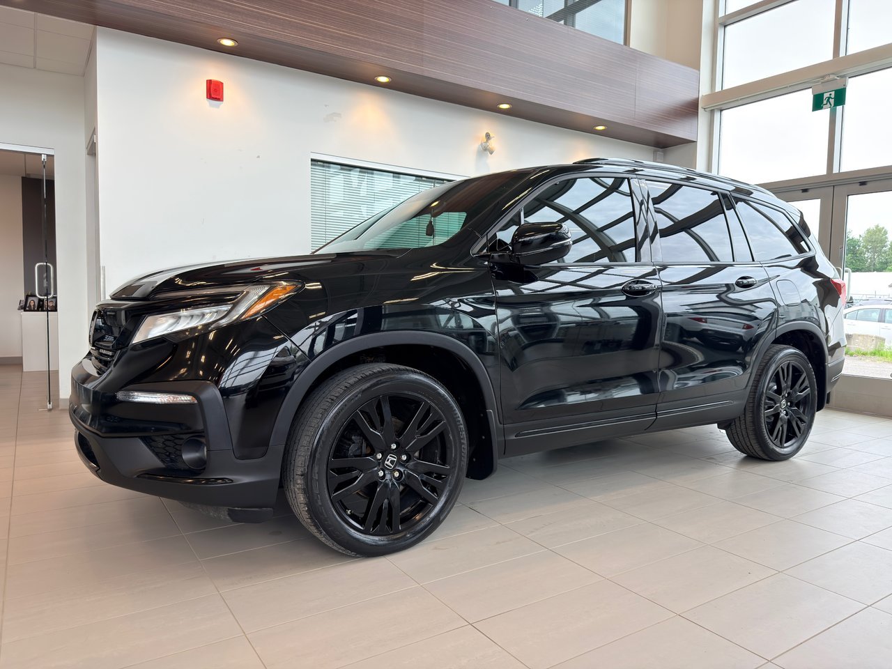 2019 Honda Pilot Black Notre-Dame-des-Prairies - photo #3