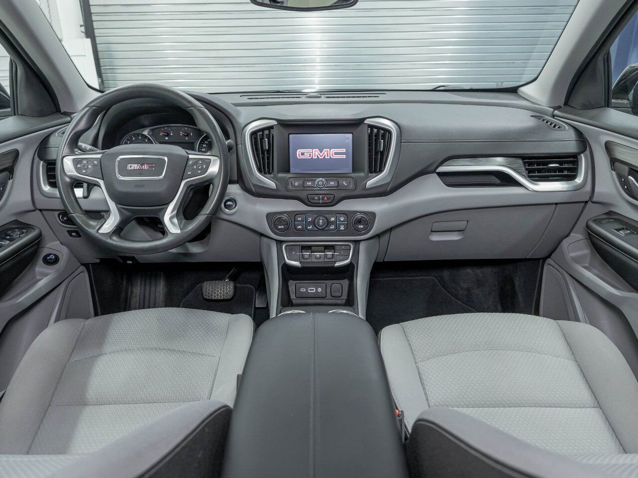 GMC Terrain SLE AWD *SIÈGES CHAUFF* HAYON ELECT REG ADAPT 2024 Noir Saint-Jérôme - photo #10