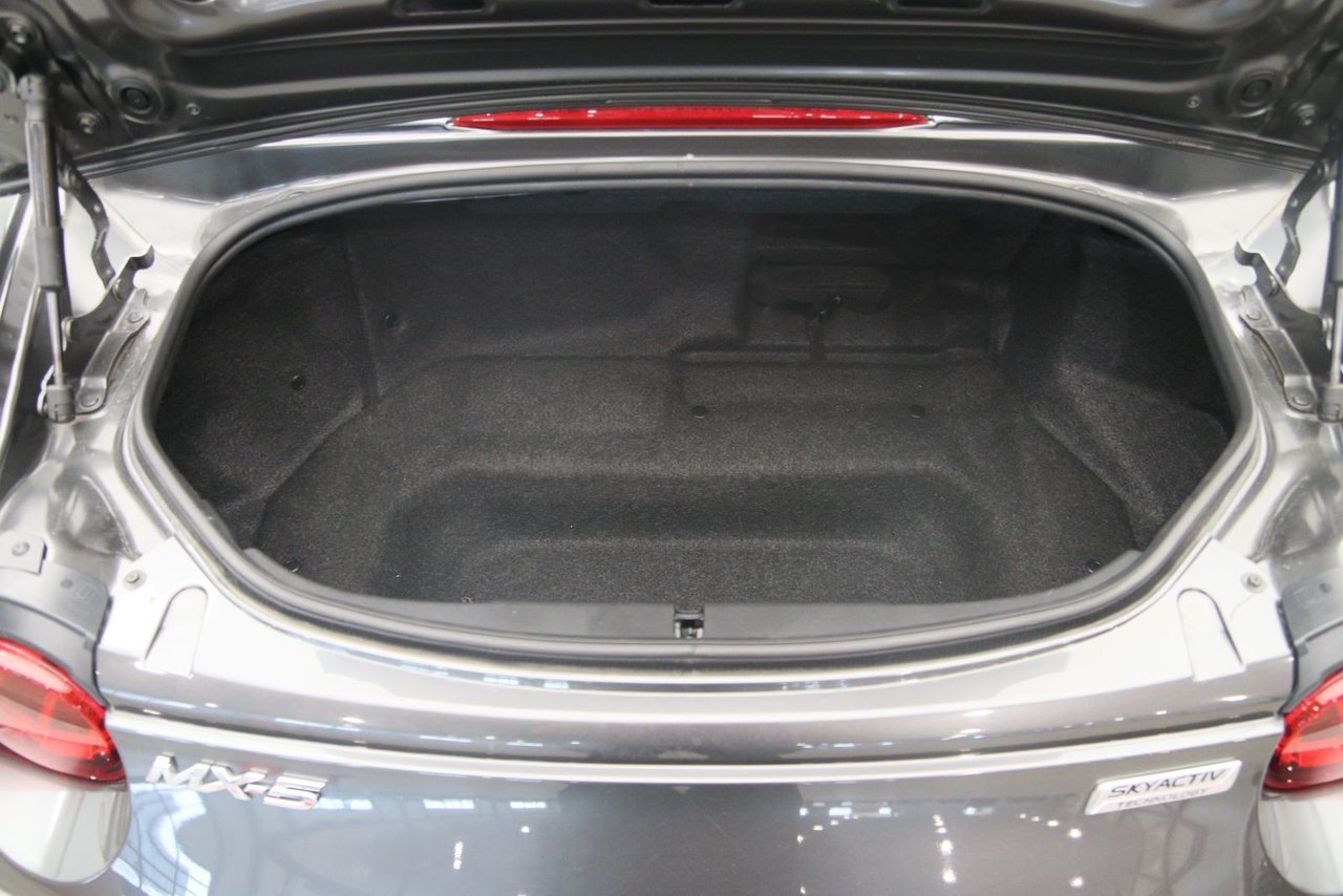 Mazda MX-5 GS-P 2019 Gris Baie-Comeau - photo #13