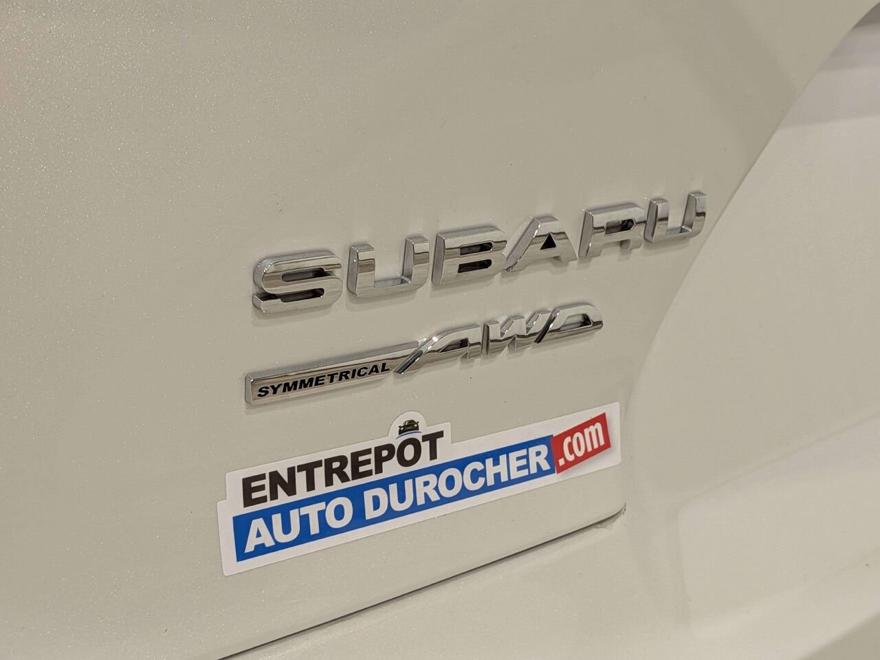 2023 Subaru Solterra AWD w/Luxury Package White Val-David - photo #37