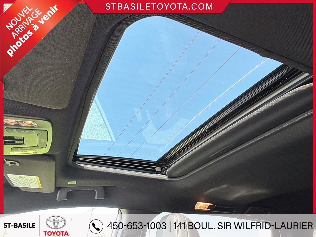 2025 TOYOTA SIENNA HYBRIDE White Saint-Basile-le-Grand - photo #6