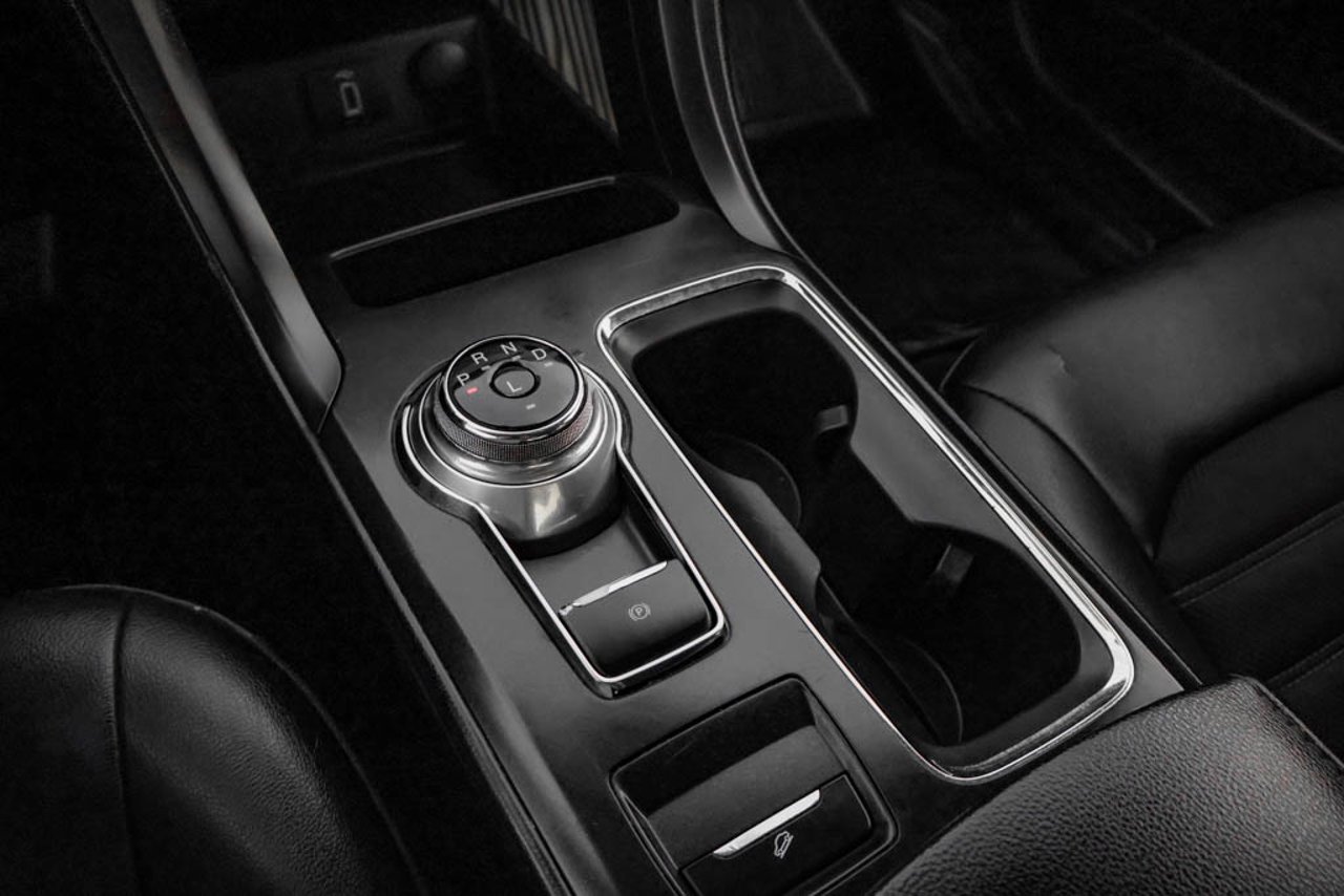 2018 Ford Fusion SE FWD Blue Sherwood Park - photo #26