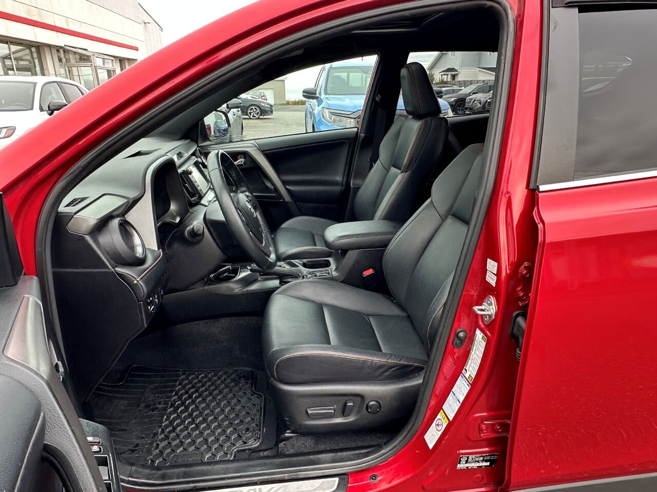 2016 Toyota RAV4 SE RAV4 SE Red Matane - photo #6