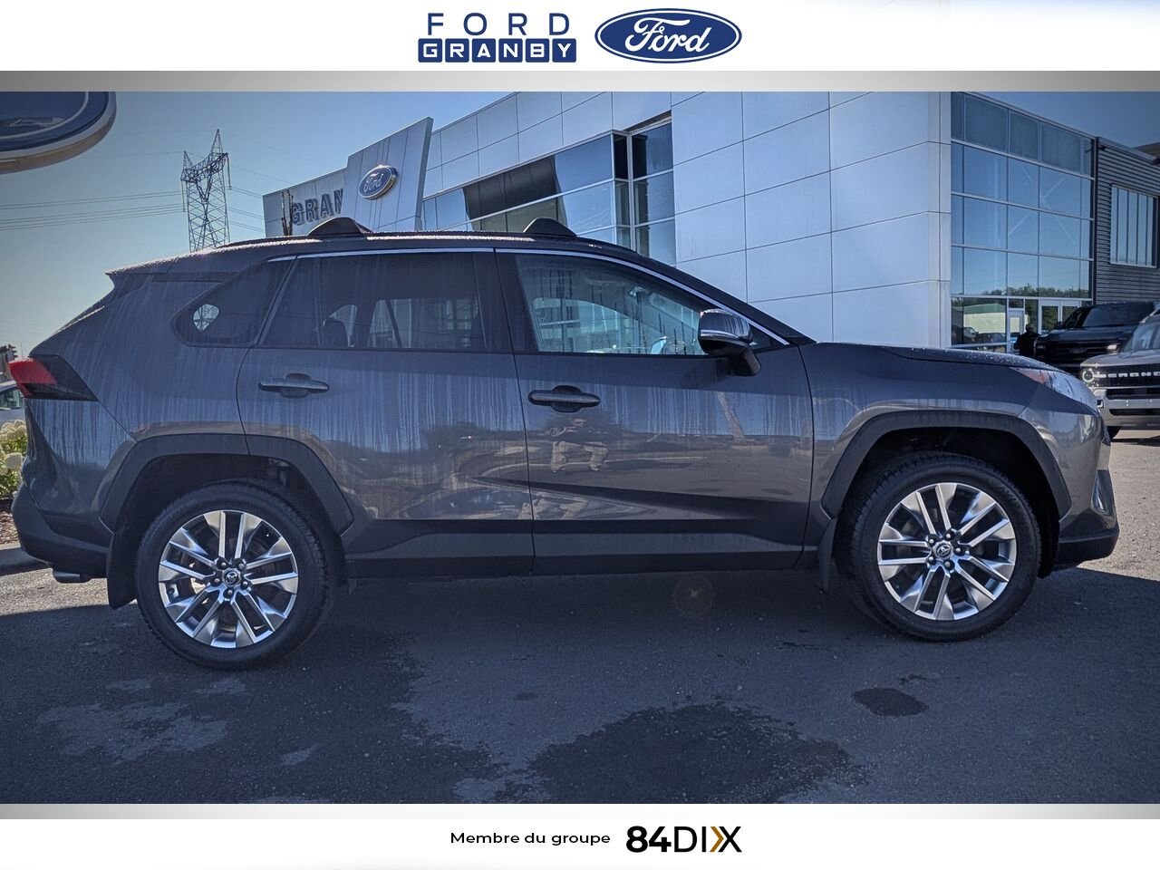 2019 Toyota RAV4 Grey Granby - photo #7
