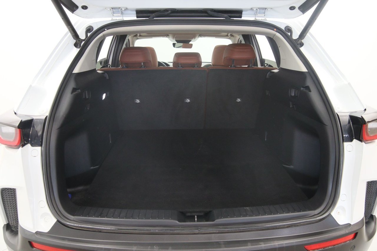 2023 Mazda CX-50 White Baie-Comeau - photo #17