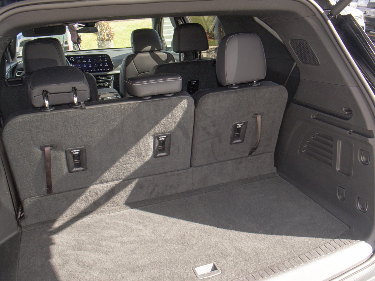2026 Chevrolet Traverse AWD 4dr LT Black Sherwood Park - photo #10