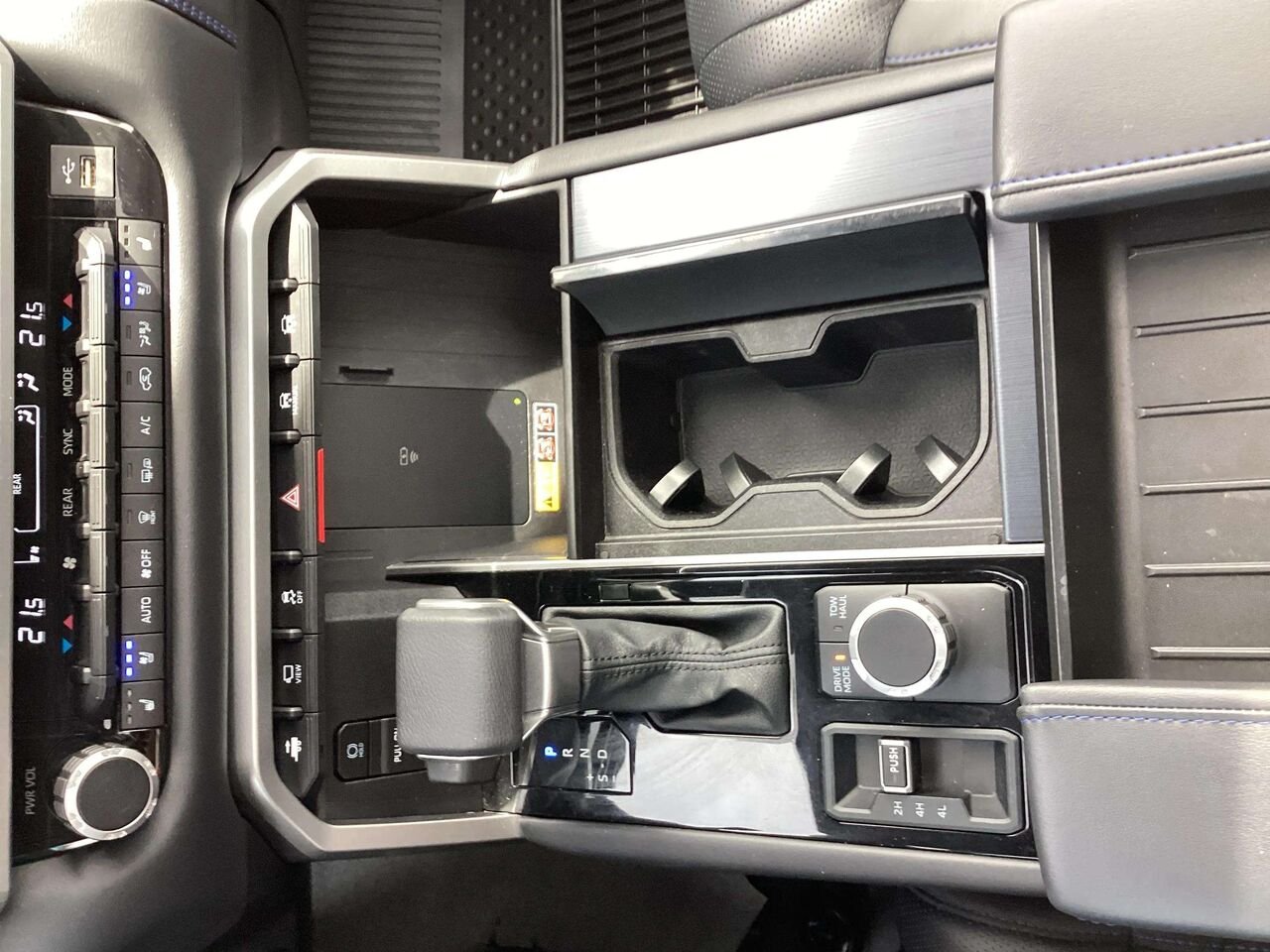 2025 Toyota Sequoia Grey Gatineau - photo #15