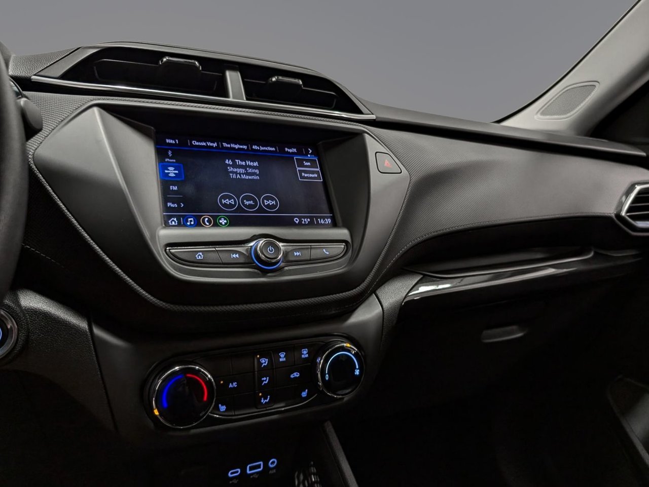 Chevrolet Trailblazer LT 2023 Bleu Saint-Eustache - photo #13