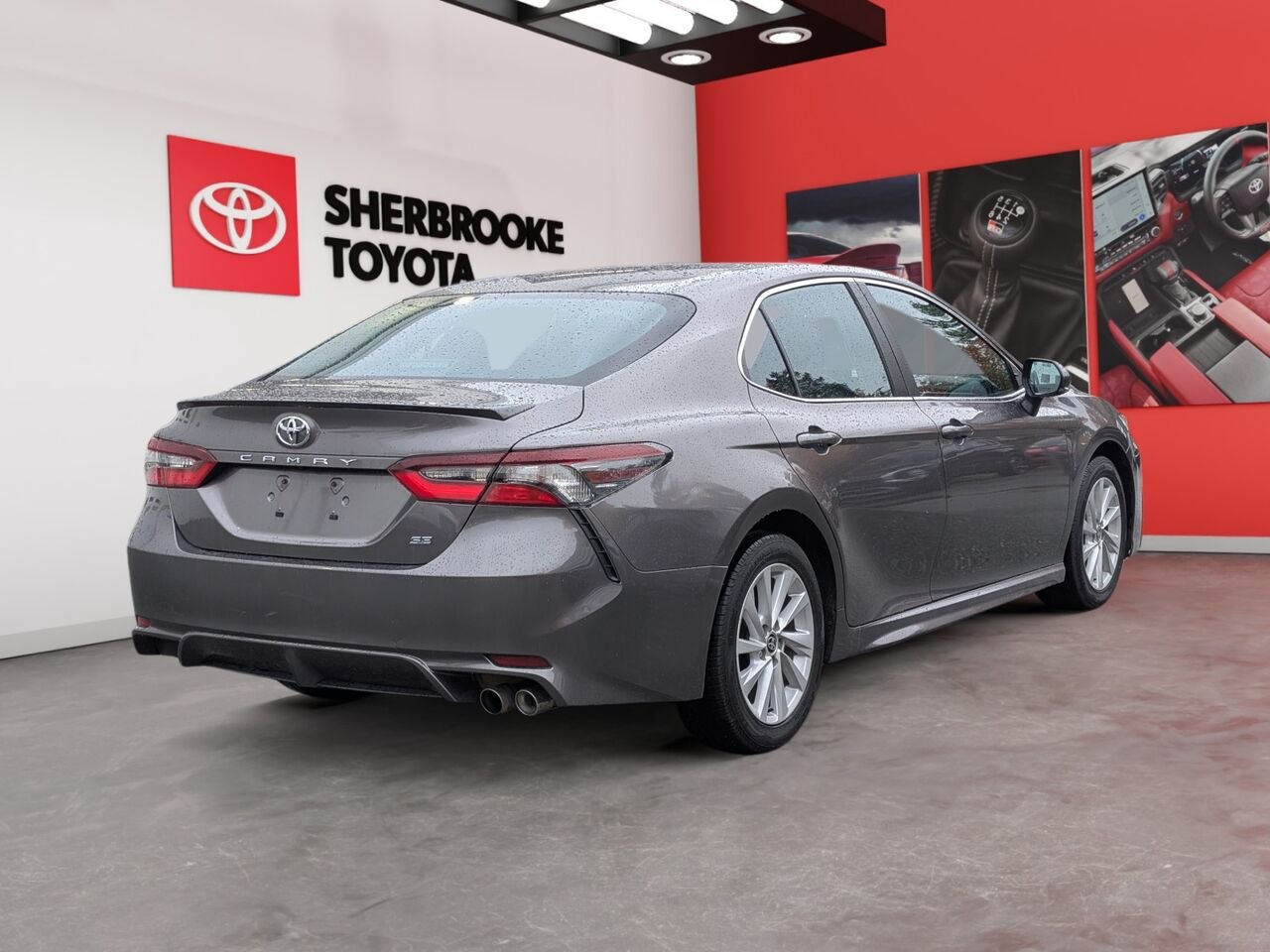 Toyota Camry SE/SIÈGES CHAUFFANTS/VOLANT CHAUFFANT/AC/BLUETOOTH/CAMERA DE RECUL 2024 Gris Sherbrooke - photo #4