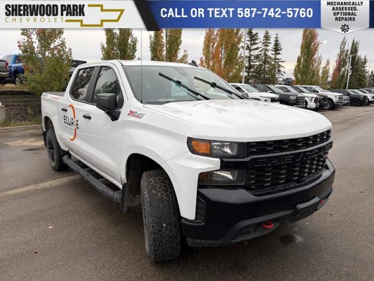 2022 Chevrolet Silverado 1500 LTD Custom Trail Boss 2.7L | Running Boards White