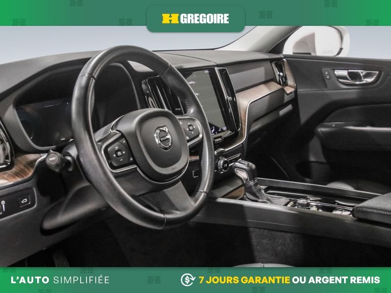 2021 Volvo XC60 White Blainville - photo #11
