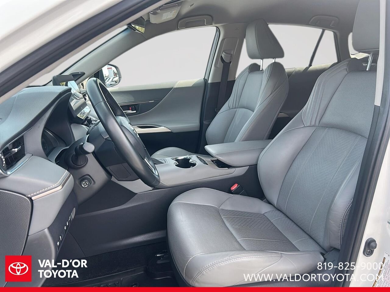 2023 Toyota Venza XLE TI Wind Chill Pearl Val-d'Or - photo #7